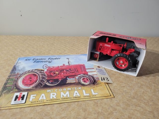 Joe Ertl Farmall M 1/16 Die Cast Tractor