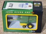 Ertl John Deere Model 590 Round