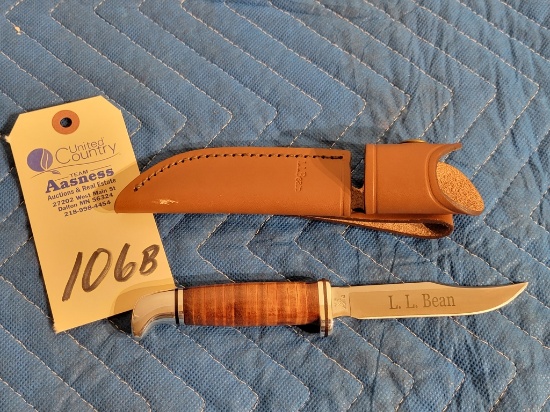 Buck L.L. Bean 7 ½ inch knife with sheath