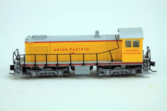 N Scale Arnold Union Pacific #1109 Switcher MTL Couplers