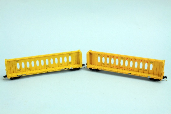 2 N Scale Micro-Trains Thrall Centerbeam Flat Cars