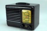 Emerson Model EC1-301 AM Tube Radio, Ca. 1940