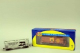 HO - BN Car #424765 & Santa FE Bay Window Caboose #999653