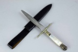 Dagger w/ Large Guard