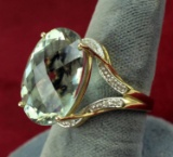 10K Gold Ring w/ Large Light Faceted Stone, Sz. 7