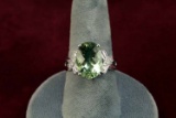 Ladies 10K Gold Ring w/ Emerald Colored Stone, Sz. 8