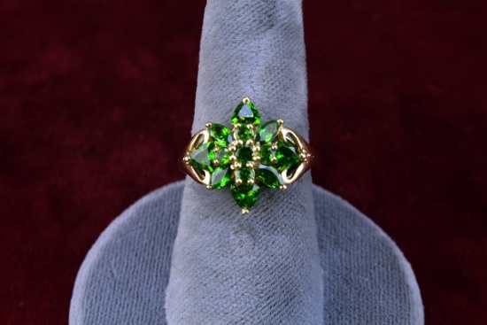 10k Gold Ring w' Emerald Colored Stones, Sz. 7.5, 3.3 Grams