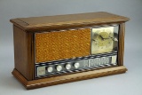 GE C-2560A Mid Century Modern Style AM-FM Clock Radio, Ca. 1968