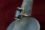 10k Gold Ring w/ Faceted Blue Stone, Sz. 8, 6.2 Grams