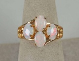 10k Gold Ring w/ Opal Stones, Sz. 8, 3.2 Grams