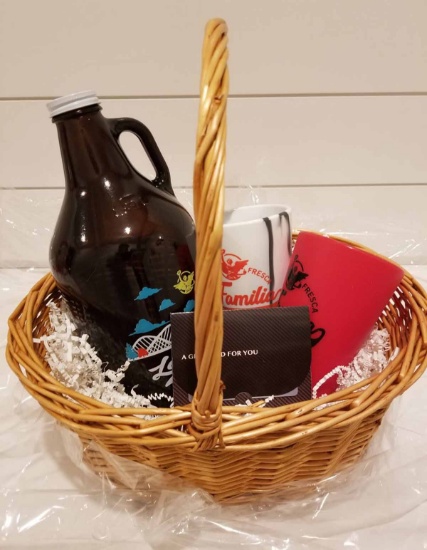 La Familia Taproom Growler Basket