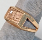 10k Gold Ring w/ Small Diamond, Sz. 6.5, 5.7 Grams
