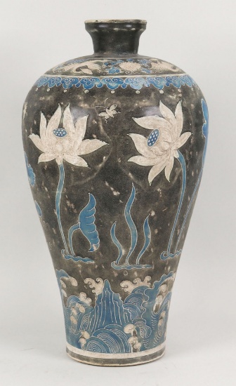 Chinese Fahua Vase
