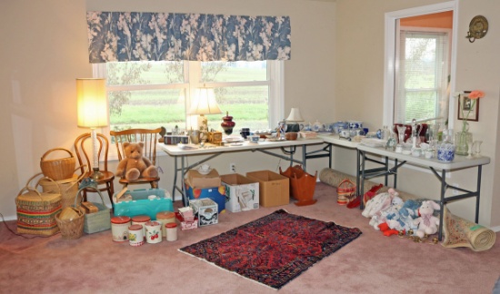 Living Room Items: Lamps, Baskets, Rugs, Dishware, Collectibles & More