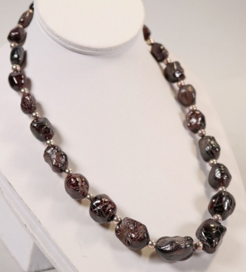 Black Gemstone & Silver Color Beaded Necklace