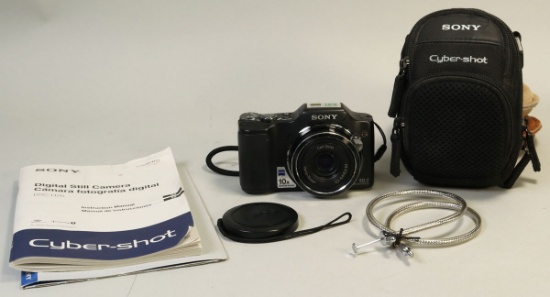 Sony Digital Cyber-Shot Still Camera w/Bag & Manuel
