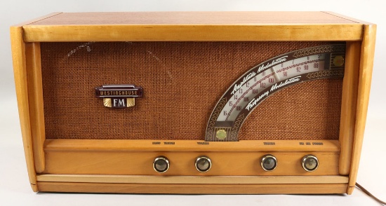 Westinghouse Model H-161 AM/FM Tube Radio, Ca. 1947/1948