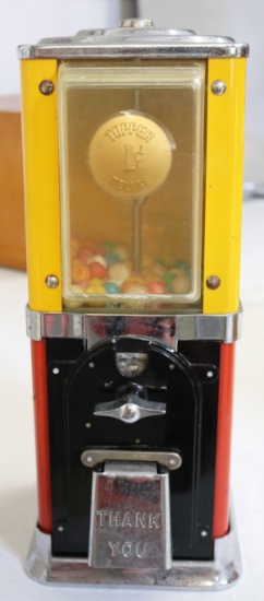 Vintage Topper Deluxe 1 Cent Gumball Machine