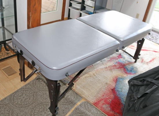 Portable "Master" Massage Table w/ Case
