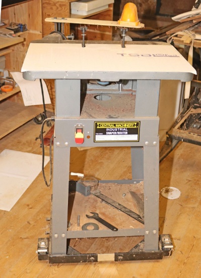Central Machinery Shaper/Router Table
