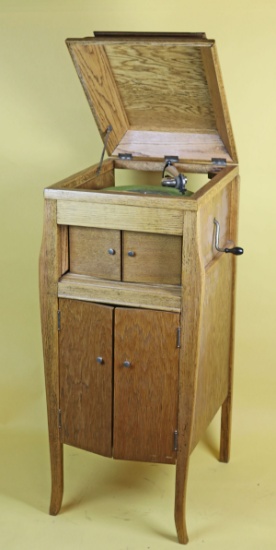 Victor-Victrola Talking Machine Phonograph VV-VI w/ Upright Cabinet