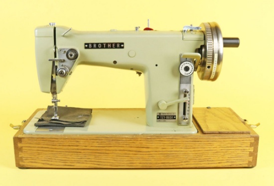Vintage Brother TZ1-B651 Industrial Sewing Machine w/ Wooden Case