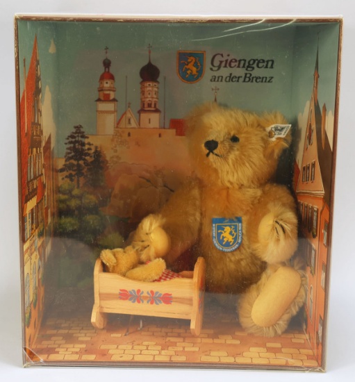 Steiff Giengen Teddy Bear Mommy & Baby In Wood Cradle No. 007804