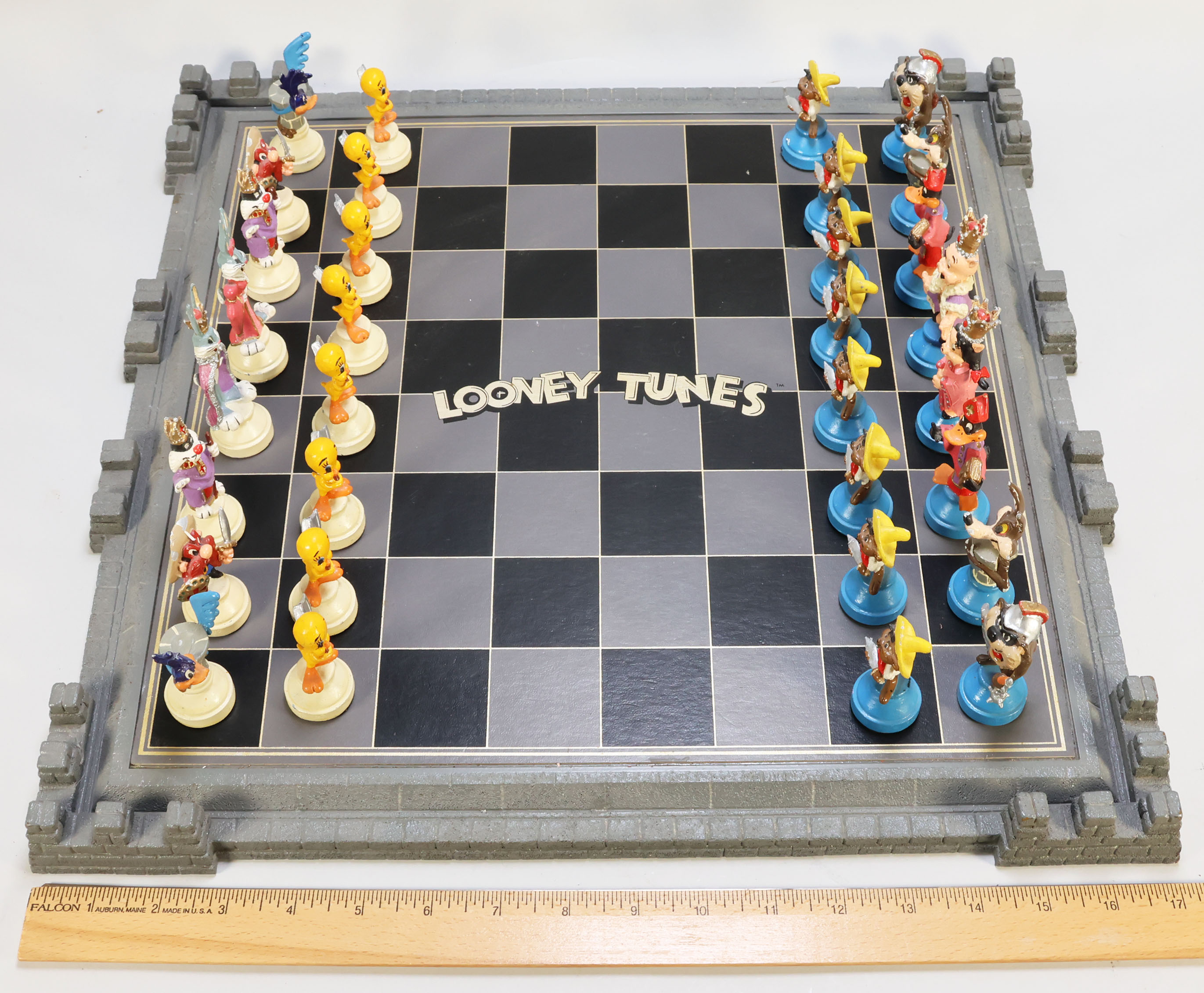 Looney Tunes CHESS-SCHACH ルーニーテューンズ　チェス $_32.JPG?set_id=880000500F