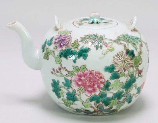 Chinese Famille Rose Tea Pot