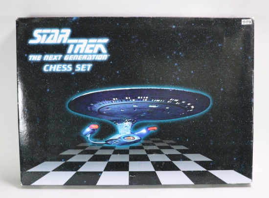 Star Trek The Next Generation Chess Set