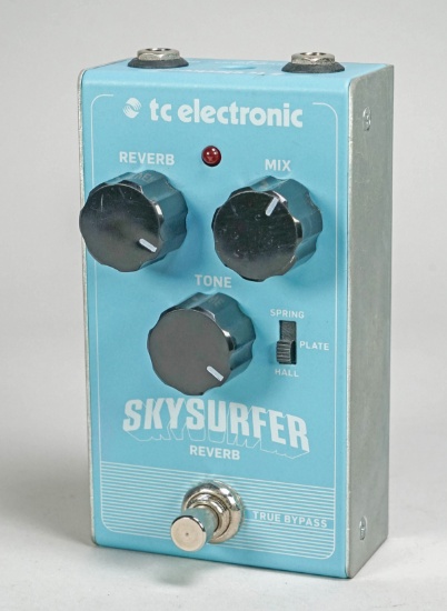 Skysurfer Reverb Pedal - TC Electronic