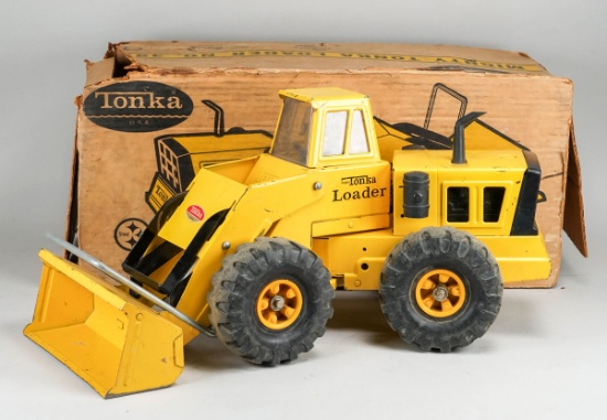 Mighty Tonka Loader No. 3920 w/ Box, Ca. 1970's