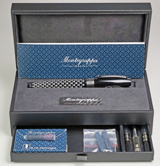Montegrappa LE  Fortuna Skull Fountain Pen ISFOS3LC-F