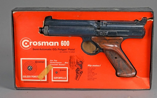Crosman "600" Semi -Auto CO2 Pellgun Pistol