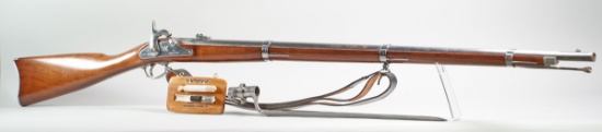 1861 Springfield .58 Cal. Replica, Italy w/ Bayonet & Cartridge Display