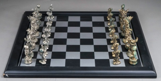 Alice In Wonderland Chess Set