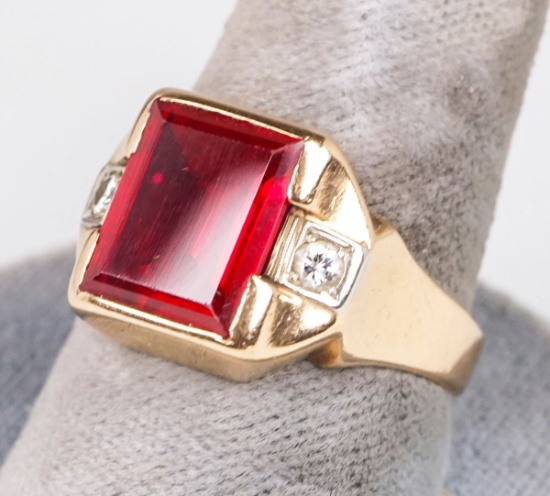 10K Gold Men's Ring w/ Red Gemstone & 2 Accent Diamonds - 6.5 Grams