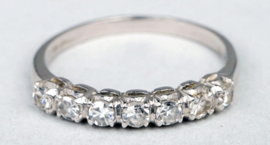 Platinum Band w/ 7 Diamonds, Sz. 7, 3.1 Grams