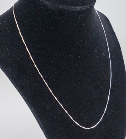 14K White Gold Herringbone Necklace, 2.6 Grams