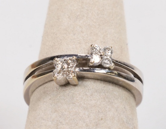 18K Flower Ring, Sz. 6.75, 3.6 Grams