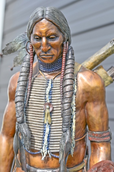 Collectibles, Jewelry, Dolls, Fountain Pens & More