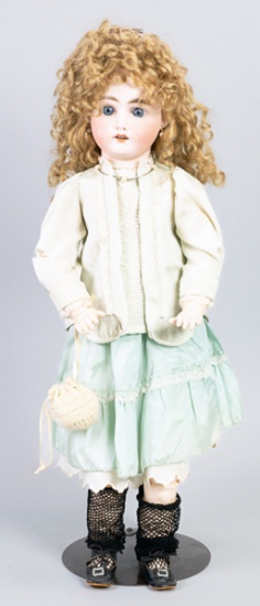 Monique Antique Doll, Marked 22 7X DEP