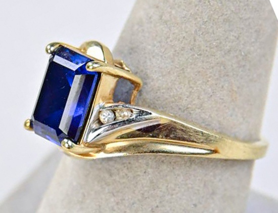 10k Ring w/ Blue Sapphire Stone, 3.3 Grams, Size 7