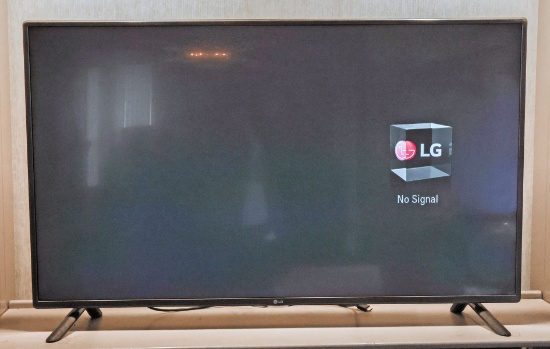 LG 50LF6100  50" TV w/ Remote