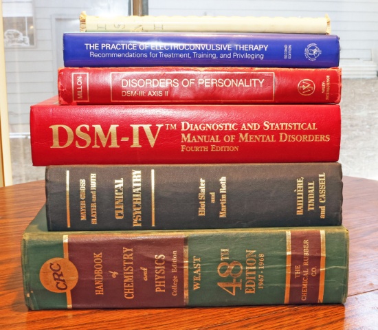 Physician Reference Books: Mental Disorders, Psychiatry, Chemistry & Physics