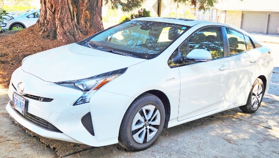 2018 Toyota Prius 3 Hybrid, 7,934 Miles!