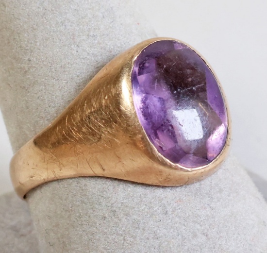 10k Gold Ring w/ Oval Amethyst, Sz. 10, 4.6 Grams