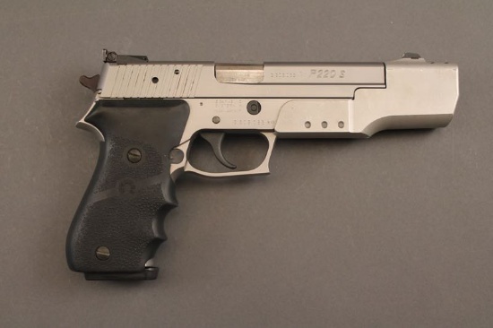 handgun SIG SAUER P220-S .45CAL SEMI-AUTO PISTOL