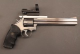 handgun SMITH AND WESSON MODEL 686-2  357 MAG REVOLVER