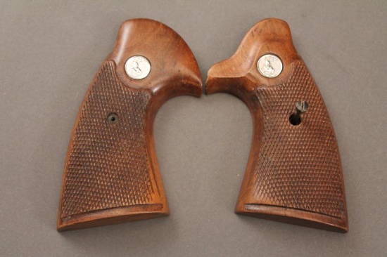 COLT PYTHON SILVER MEDALLIONS GRIPS